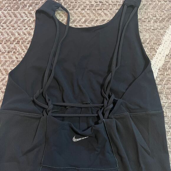 NIKE YOGA DRI-FIT LUXE WOMEN'S 5"JUMPSUIT Sz XXL - Picture 4 of 6